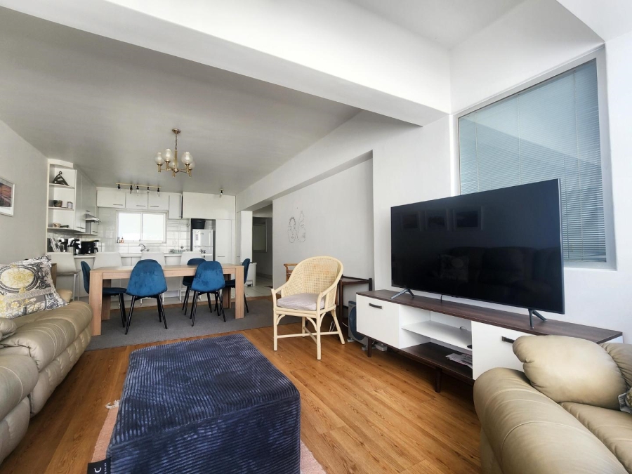 To Let 1 Bedroom Property for Rent in Sea Point Western Cape